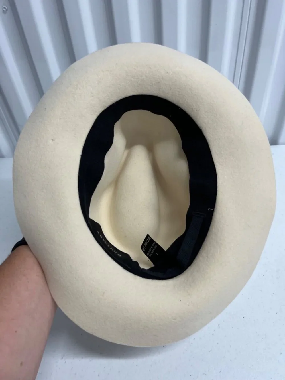 Artesano 100% Wool‎ Felt Hat in Cream White Size L